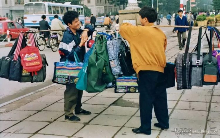 近40年昆明发生了什么？城市空间大了八倍，地标建筑换了两代！