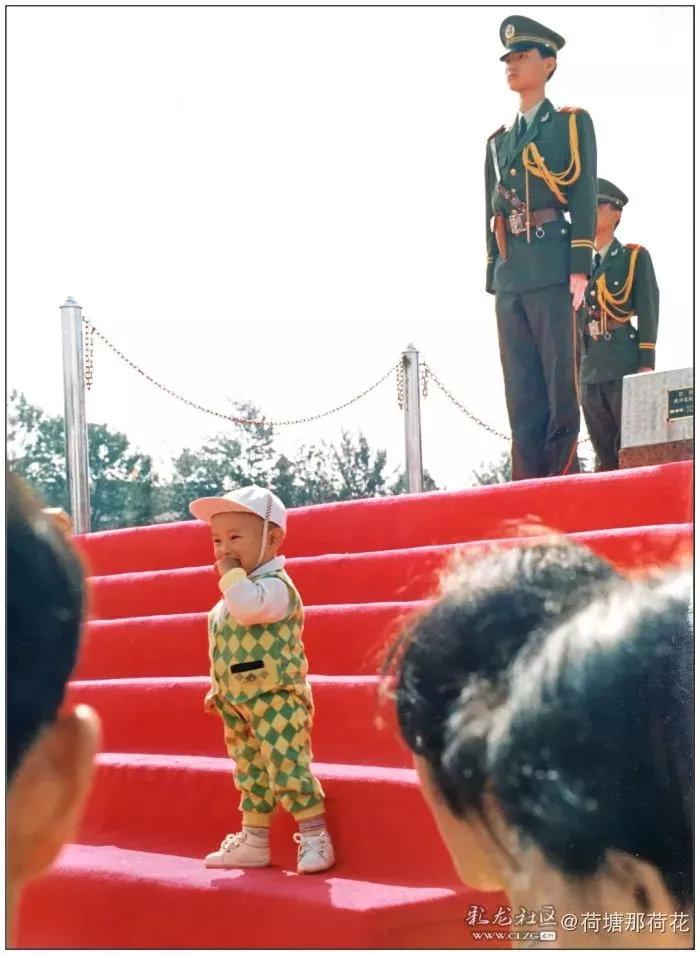 近40年昆明发生了什么？城市空间大了八倍，地标建筑换了两代！