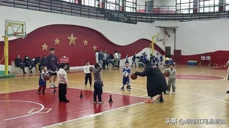 费用全免！湘潭市青少年篮球公益培训班开始报名啦