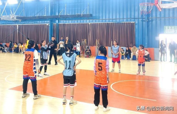 西安市碑林区青少年篮球锦标赛办出特色