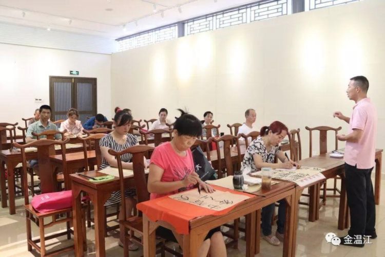 温江区市民文化艺术培训学校秋季班免费开课啦！12个门类30个科目，总有一款适合你