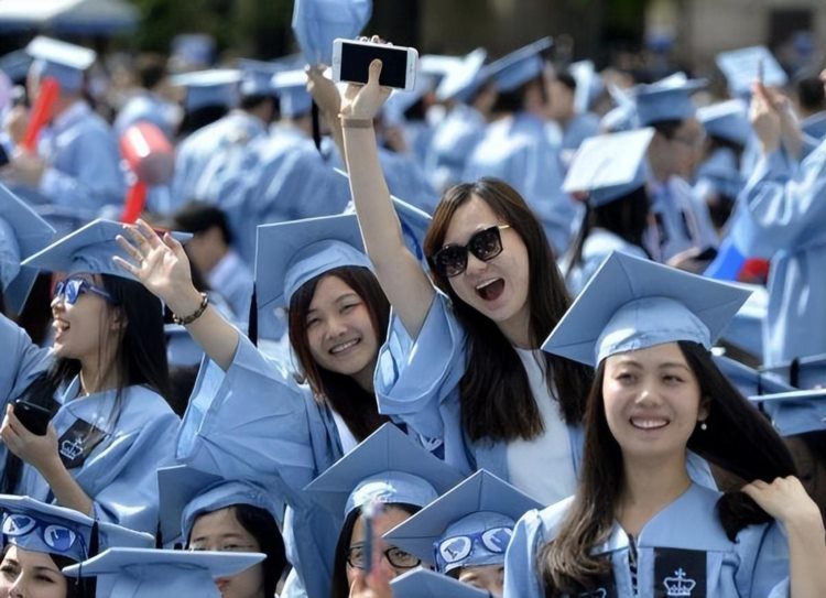 外企HR吐槽留学生，连国内英文面试都不及格，很难说他们学了啥