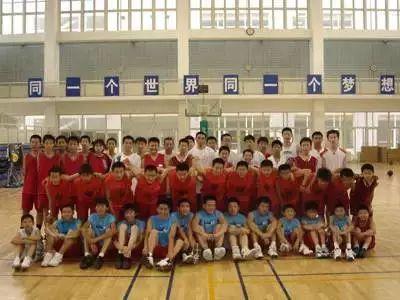 世尧篮球俱乐部--12年共建校品质，更专注少儿“素质教育”