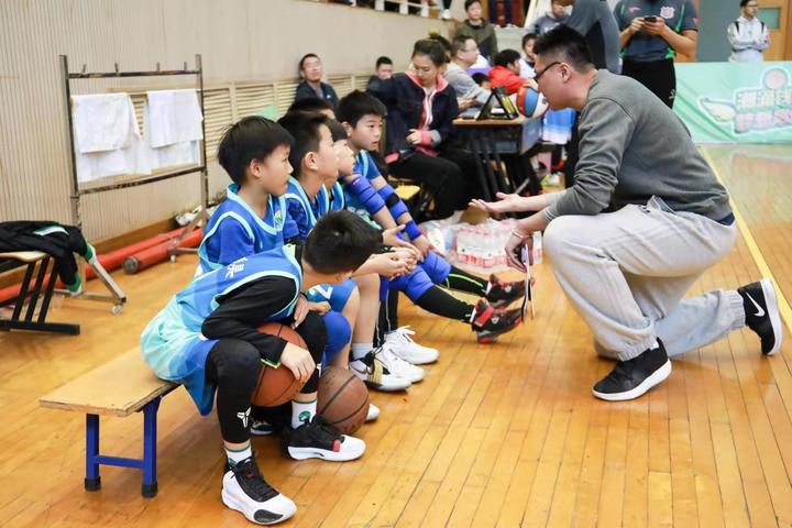 让更多孩子享受篮球的快乐，浙江省小篮球联赛杭州赛区火热开赛