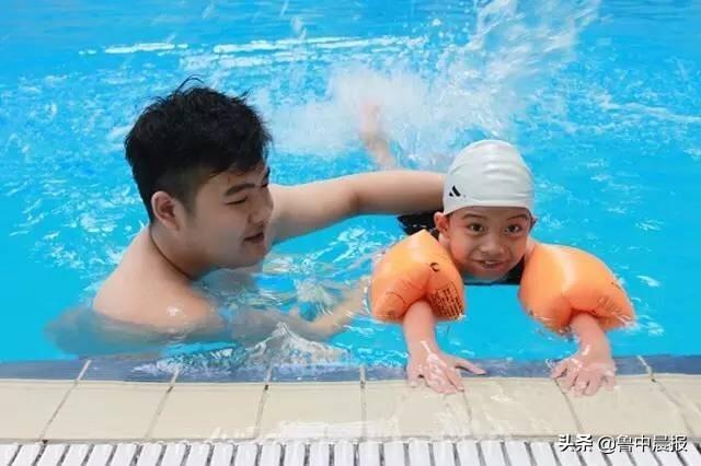 淄博市体育中心推出球类暑期培训和游泳特训班