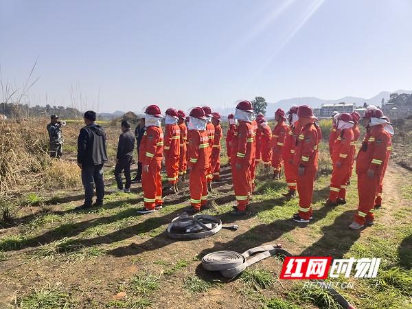 全力备战清明森林防灭火 慈利县开展森林防灭火现场培训和演练