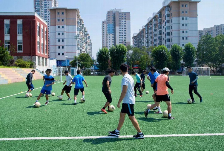 「蓝·资讯」第一届校园足球小学基地校教练员短期培训班圆满完成