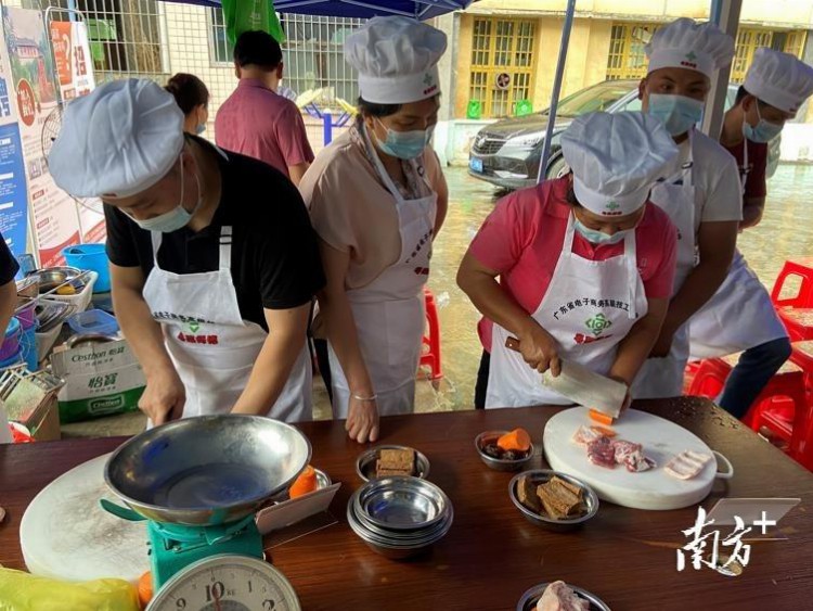 韶关乐昌“粤菜师傅”培训工程短期技能培训班开班