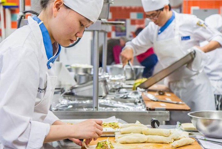 名厨的摇篮：盘点世界上13个顶级烹饪学校