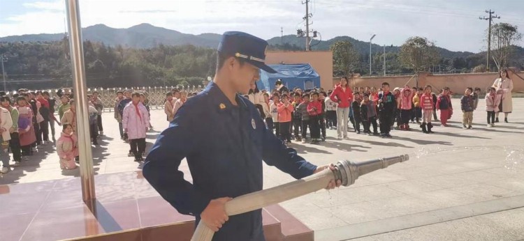 为群众办实事——广昌消防深入学校开展消防知识培训