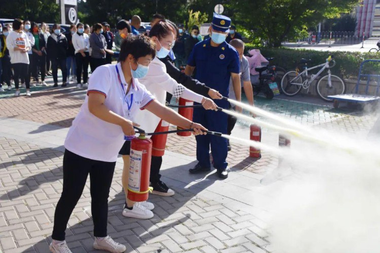 理论＋实操 这场消防培训“干货”满满