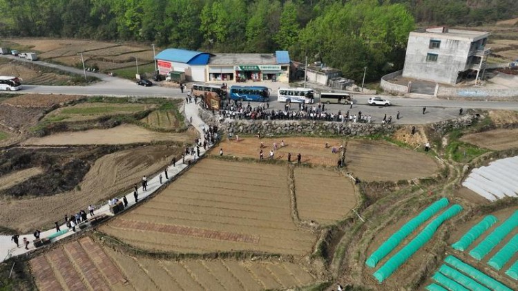 贵州省水稻机械化育秧现场培训会在三都召开