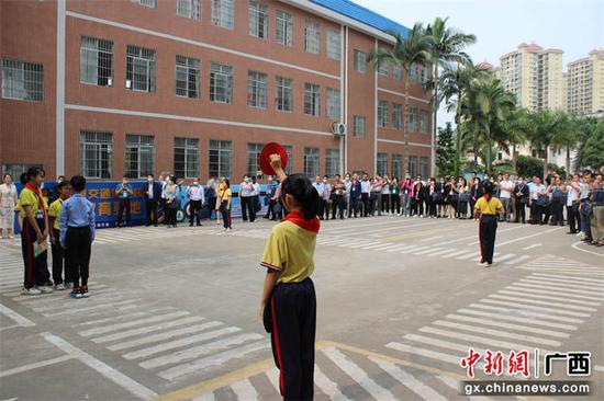 广西小学校长任职资格培训班（玉林班）在容县跟岗学习