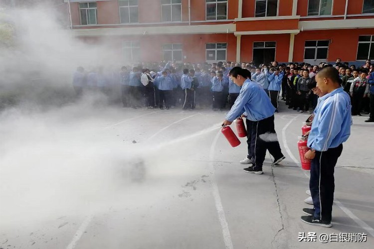 基层动态 | 以“练”筑防 警钟长鸣——会宁县各乡镇消防工作站组织辖区单位开展消防培训演练