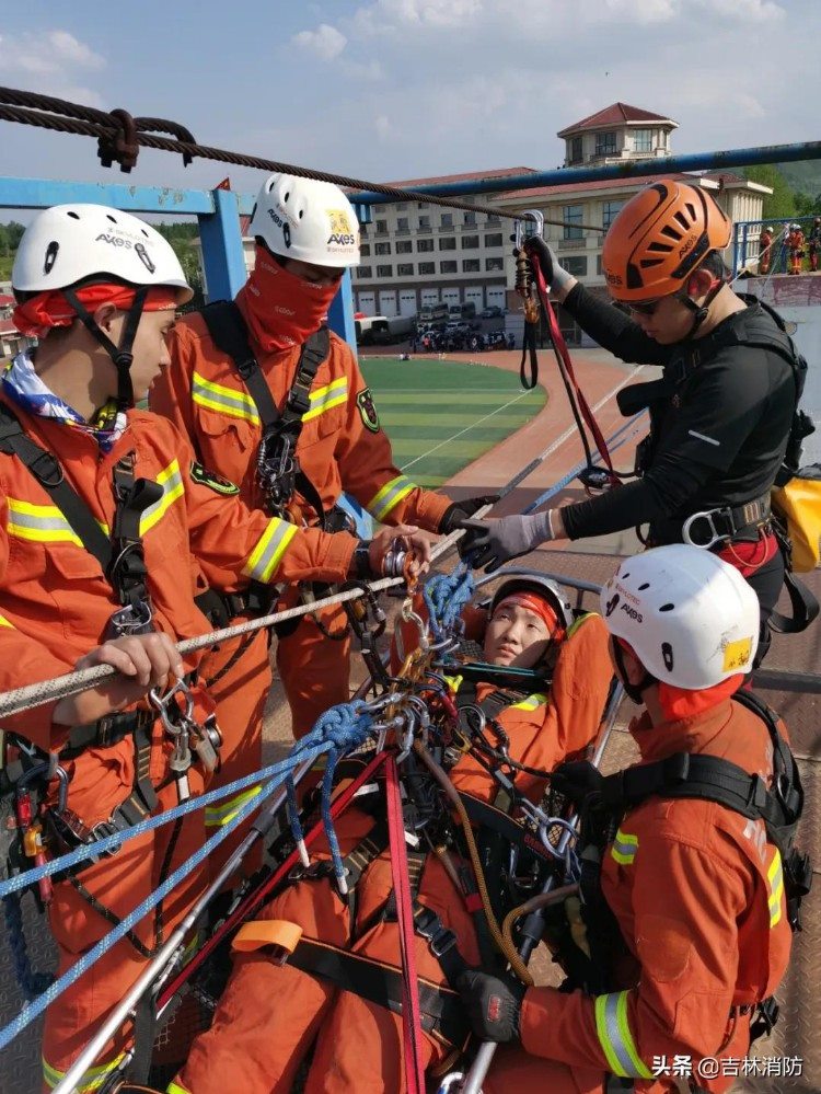 聚焦实战打赢 提升专业能力丨吉林总队整建制开展绳索救援技术培训工作