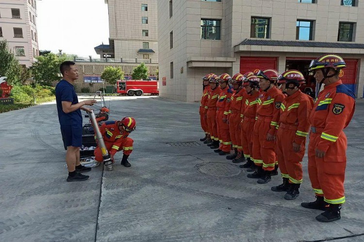 定西市消防救援支队2022年度夏秋季消防员晋级培训暨班长骨干培训系列报道二丨装备器材“五知一能”培训