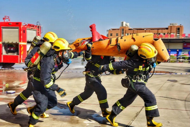 2021年全省新考录干部和新招录消防员专业化培训在昭通正式开班