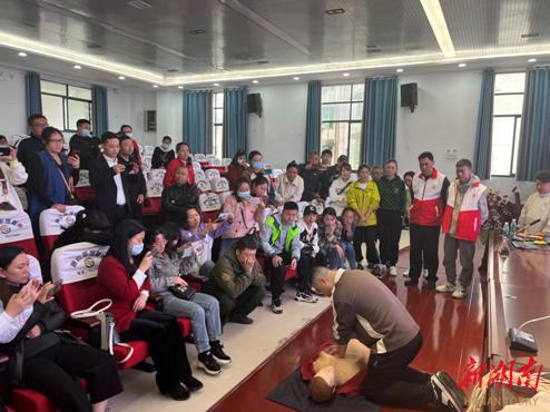 “救在身边”——洪江区红十字会开展应急救护知识普及培训活动
