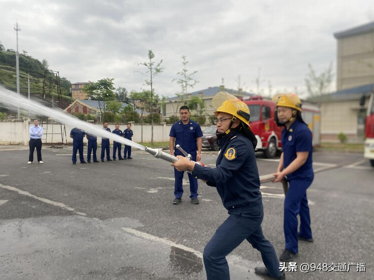 鄂西路政宣鹤大队：开展应急救护培训 提升应急处置效能