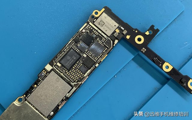 iPhone6P开机花屏且手机无触摸，双重故障，一招完美修复了