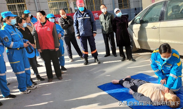 南河道社区城建物业红十字方舟救援队开展地震应急救援演练培训