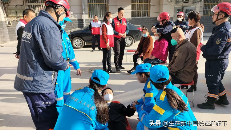 南河道社区城建物业红十字方舟救援队开展地震应急救援演练培训