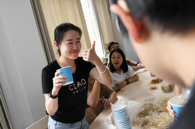 （新华全媒 ）陕西西安：咖啡培训帮助听力残疾人实现就业