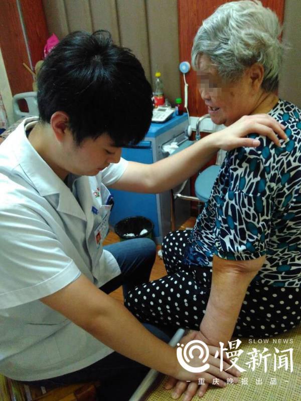 重庆市推进医养结合服务 让老年人健康“夕阳红”