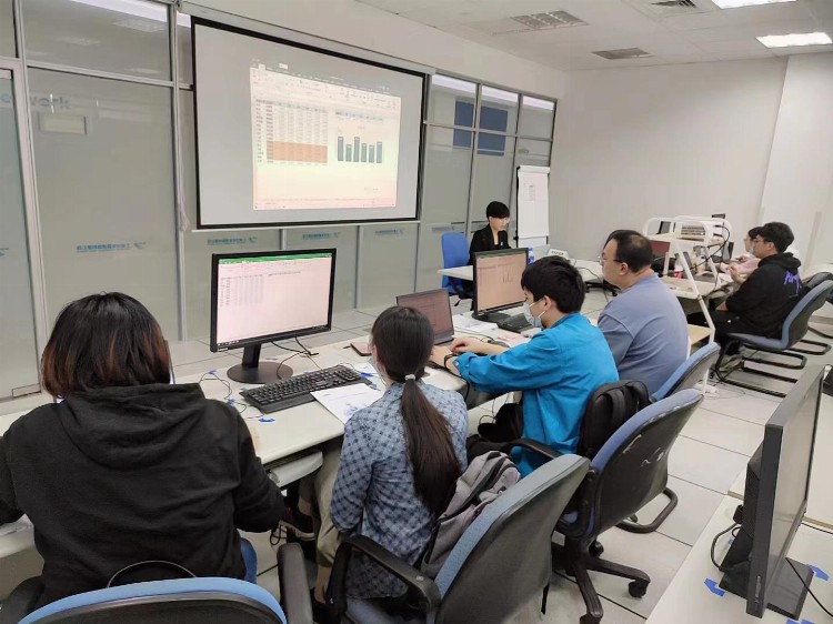 刘平利老师2022年10月22日在上海讲授《办公软件培训》圆满结束