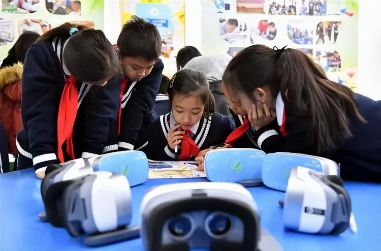 教育部等5部门发文：虚拟现实 教育培训，来了！北京已经开始行动……