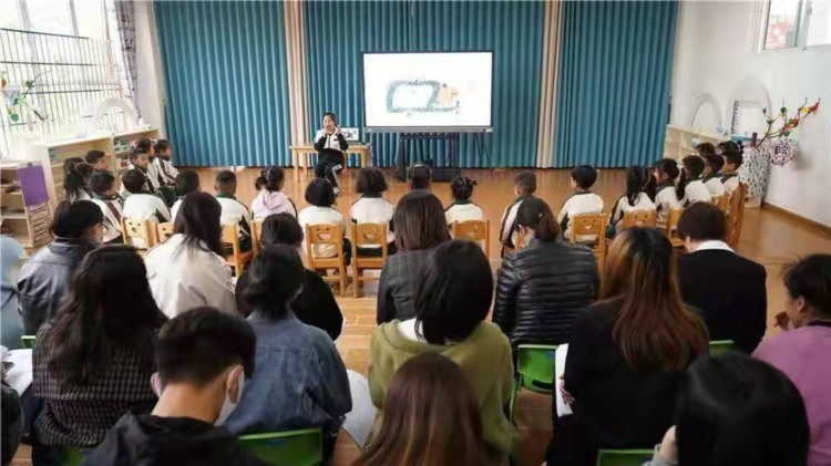 剑阁县香江国际幼儿园开展“国培计划”培训“名校跟岗”研修活动
