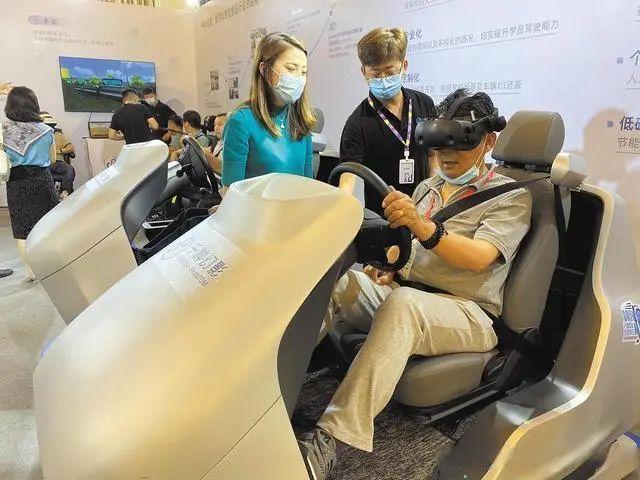 “VR学车 AI教学”新模式，盘点驾考培训“科技活儿”