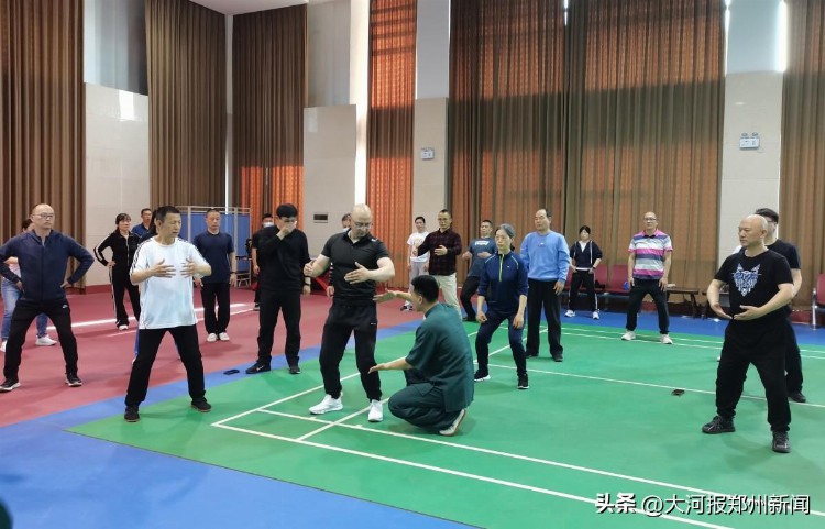 倡导全民健身！郑州工会举办“健身气功·八段锦”骨干教练培训班