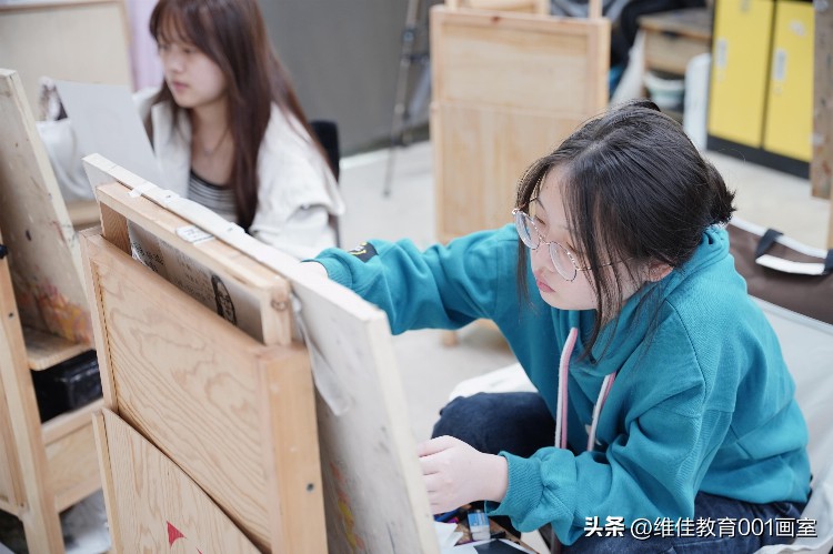 武汉美术培训班丨美术生应该怎么极速补文化课？