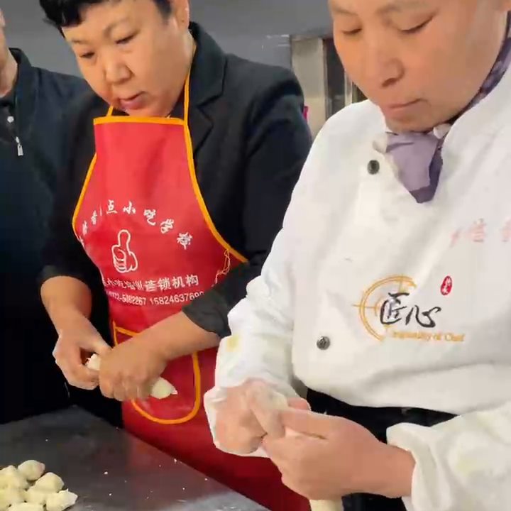 老面小笼包，非常好吃，也非常好卖@抖音短视频