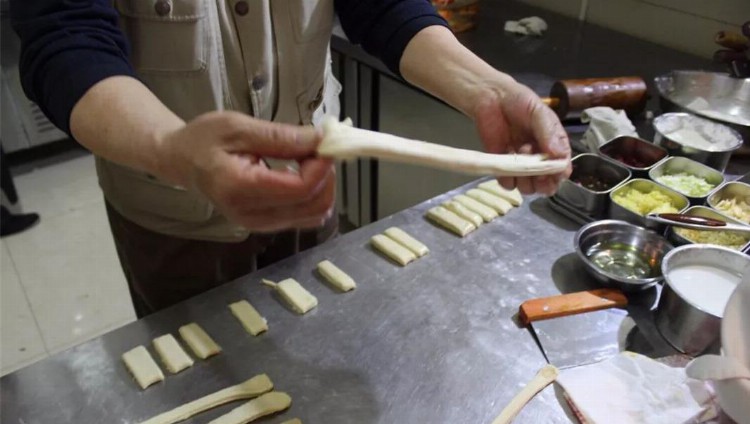 三款早餐油条培训的制作方法，学会可以做早餐店了