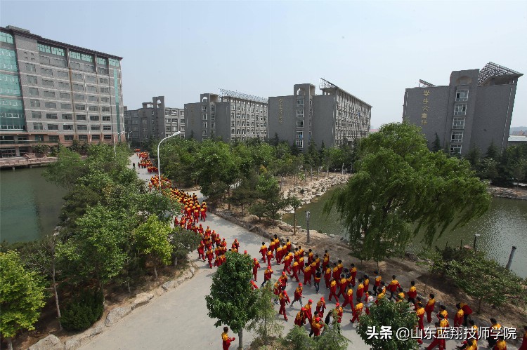 学汽修技术去哪里好？为何选蓝翔这样的老牌职业技术学校？