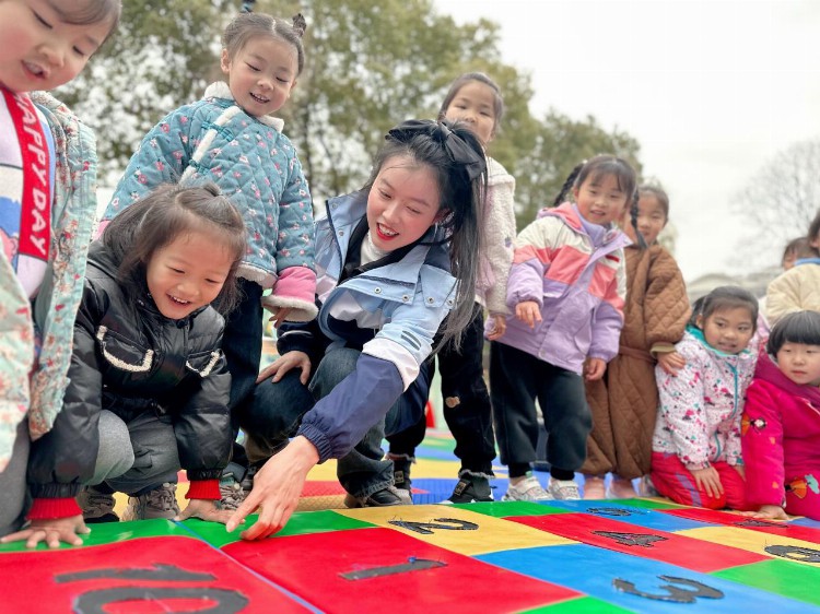 合肥海恒汇林园幼儿园开展教师行为规范培训活动