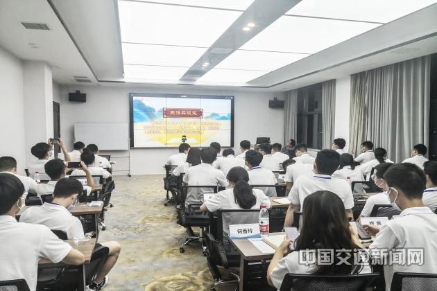 中建交通天津公司：民法典学习纳入新员工入职培训教育