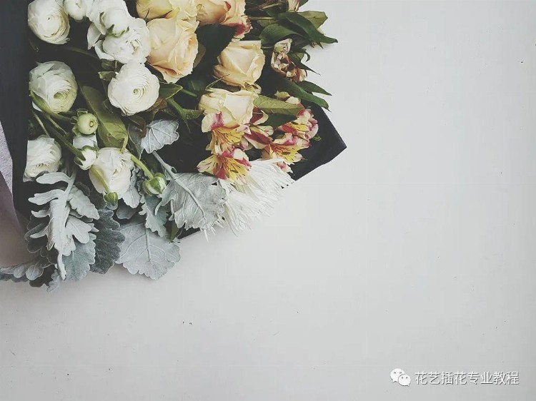 花艺插花培训丨花艺师必须知道的花束造型