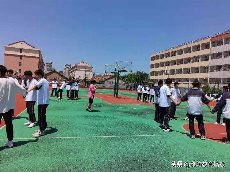 临朐县海岳中学：“以生为本 关注身心”常态化开展心理健康教育