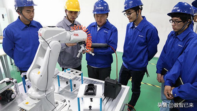 工业机器人培训课程安排