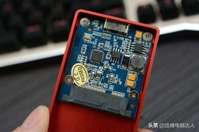 SSD固态硬盘质量差？维修师傅DIY修复全过程，7招搞定 变废为宝