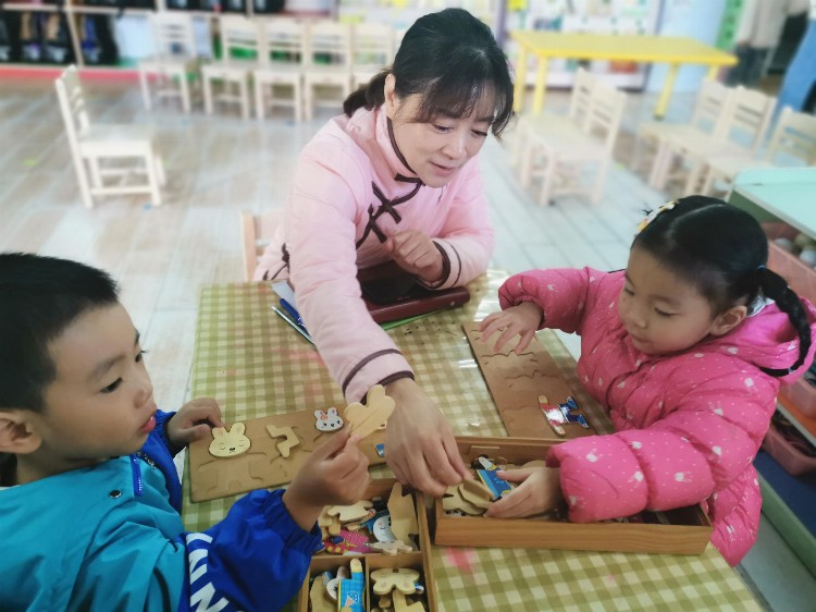 快乐游戏 快乐成长——开福区青竹湖幼儿园开展教师区域活动竞赛