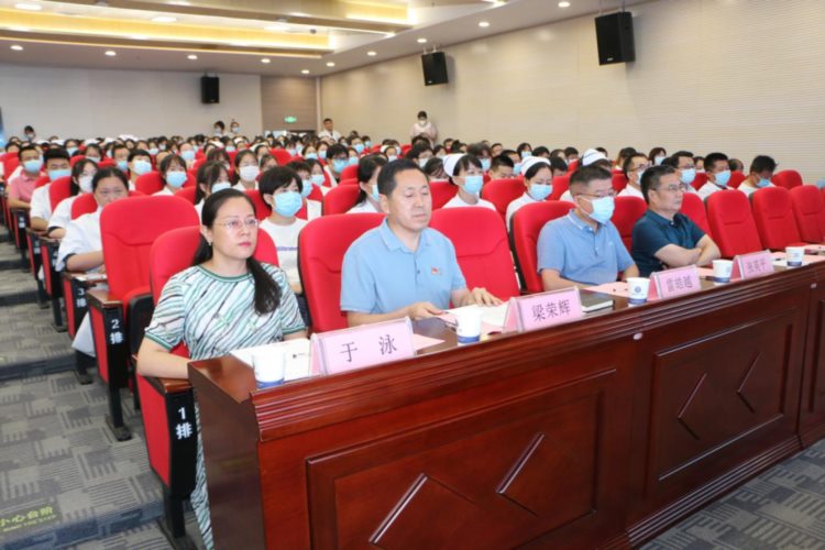 “新形势下医患沟通技巧与法治医院建设”学术培训会在渭南市二院成功举办