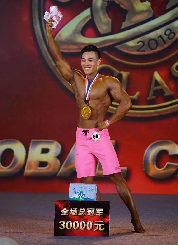 Real Smile明星私教中心成为IFBB职业国际私人健身教练授权培训基地