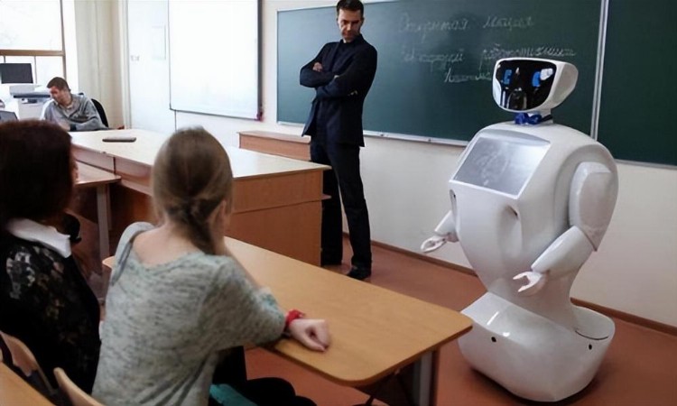 教师职业是否真会被人工智能所取代？