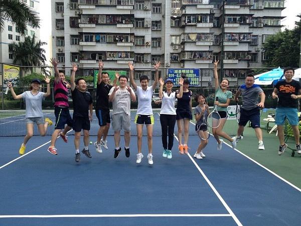 深圳网球 城市丛林中找寻自我，打网球可以结识很多志同道合的朋友