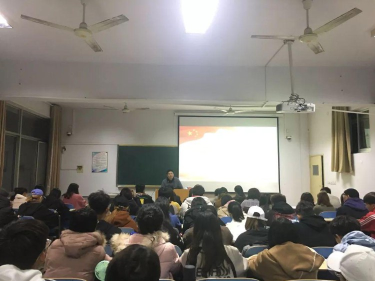 我院顺利举行学生干部培训会开幕仪式暨学生干部培训第一讲