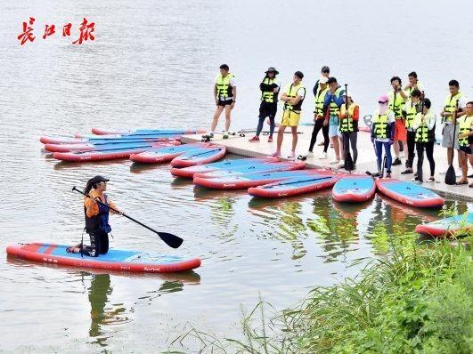 全国桨板教练员培训班在汉开班，火！大学开选修课，教授来当学员